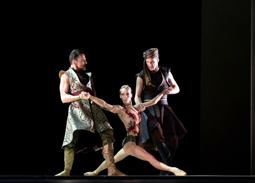 FOTO: Balets Šeherezāde un viņas stāsti Nacionālajā operā