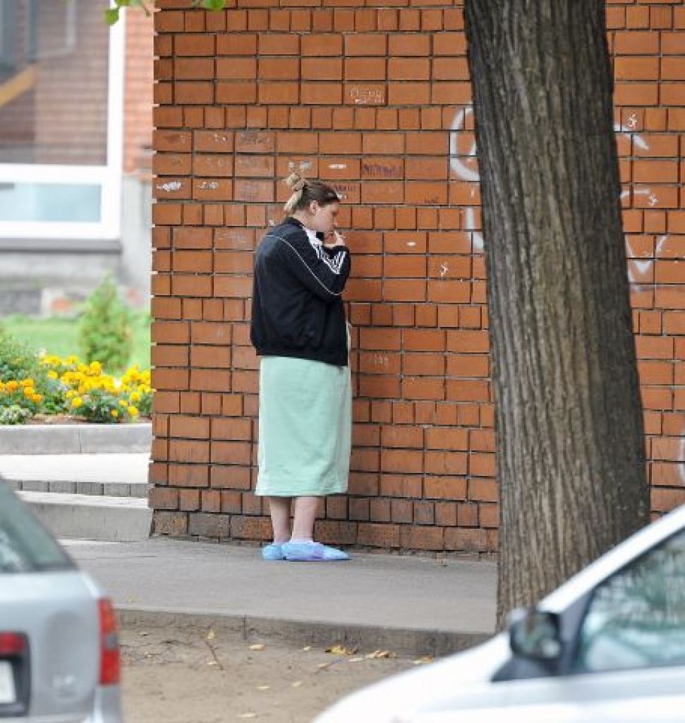 Stingrāk pret smēķētājiem