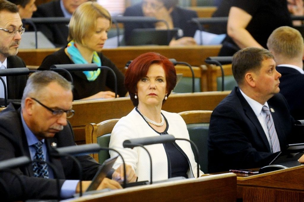 Āboltiņa vairs nekandidēs uz Vienotības priekšsēdētāja posteni