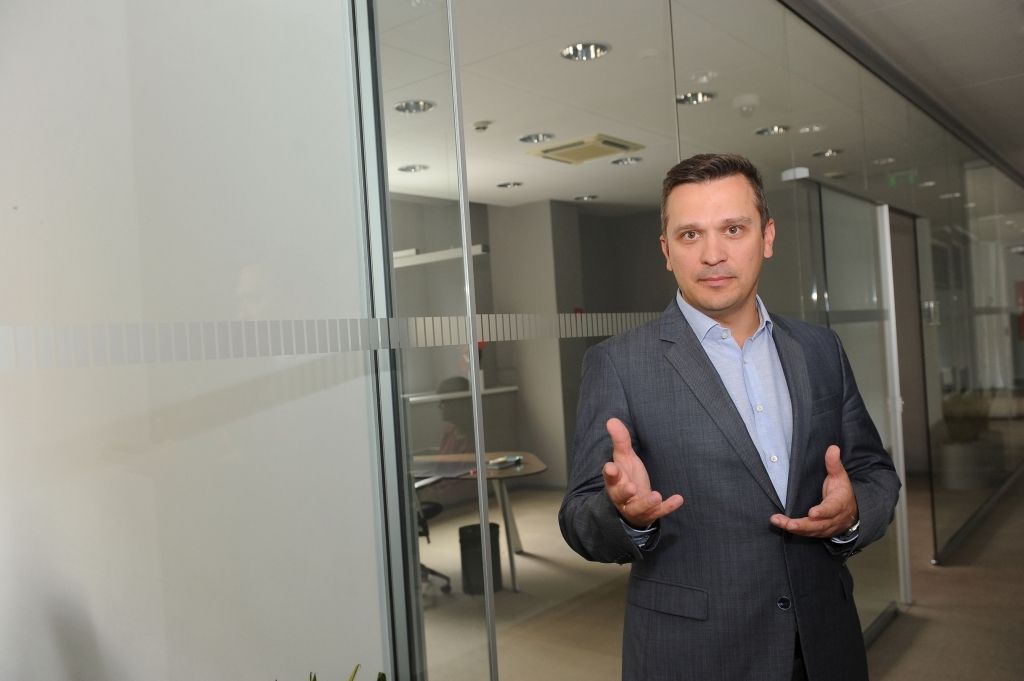 Laužas televizoru un datoru tirdzniecībā
