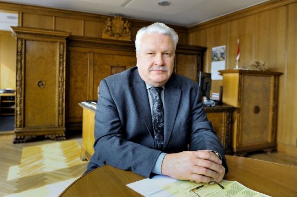 Dūklavs: PVN likme jāmazina nepieciešamākajām pārtikas precēm