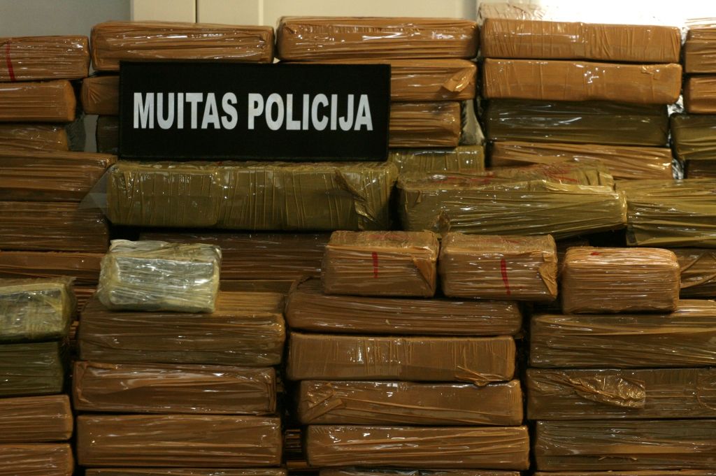 papildināts ar FOTO: Rīgā aizturētajā narkotiku kravā ir 60 kilogrami kokaīna sešu miljonu vērtībā