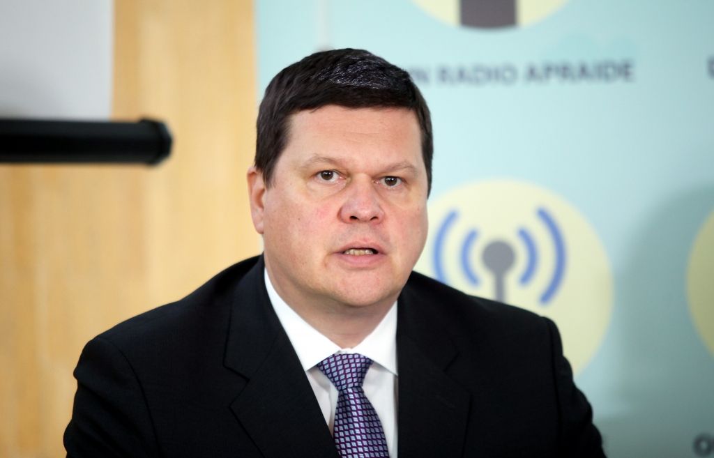 Gerhards plāno samazinātu NĪN likmi vienīgajam mājoklim