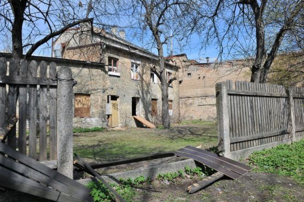 Grausti kā spēļlaukumi