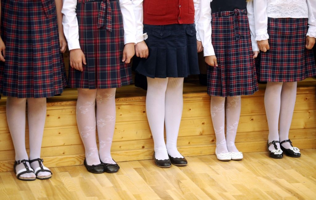 Sašutusi māte vāc parakstus, lai skolēniem atceltu mājasdarbus nedēļas nogalēs