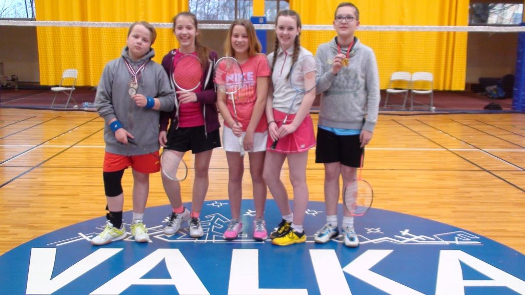 Liepājnieki izcīna medaļas Latvijas čempionātā badmintonā jauniešiem