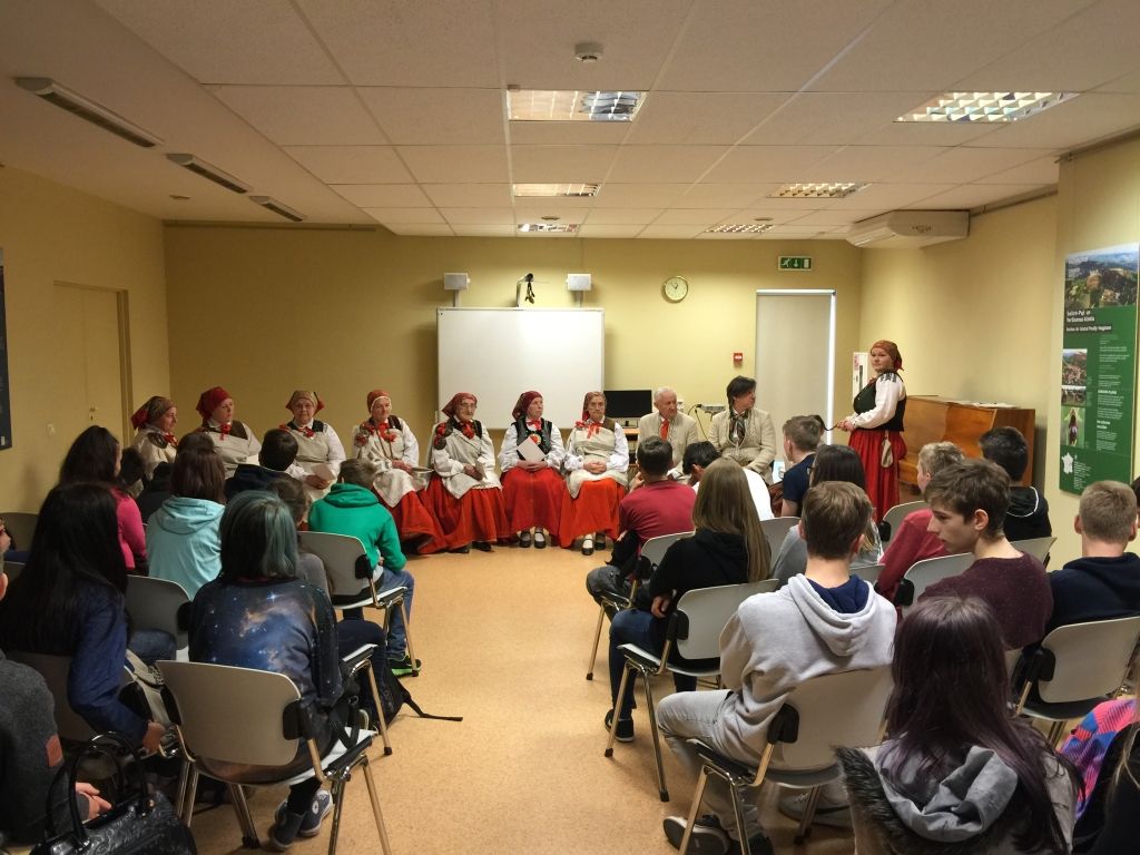 Meistarklasē stāsta par pavasara darbiem