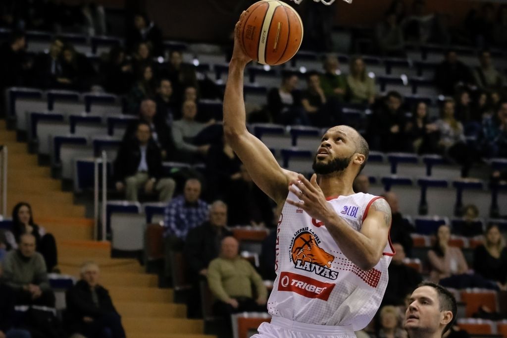 "Liepāja"/"Triobet" basketbolisti izcīna drošu uzvaru LBL izslēgšanas spēļu ceturtdaļfināla pirmajā mačā