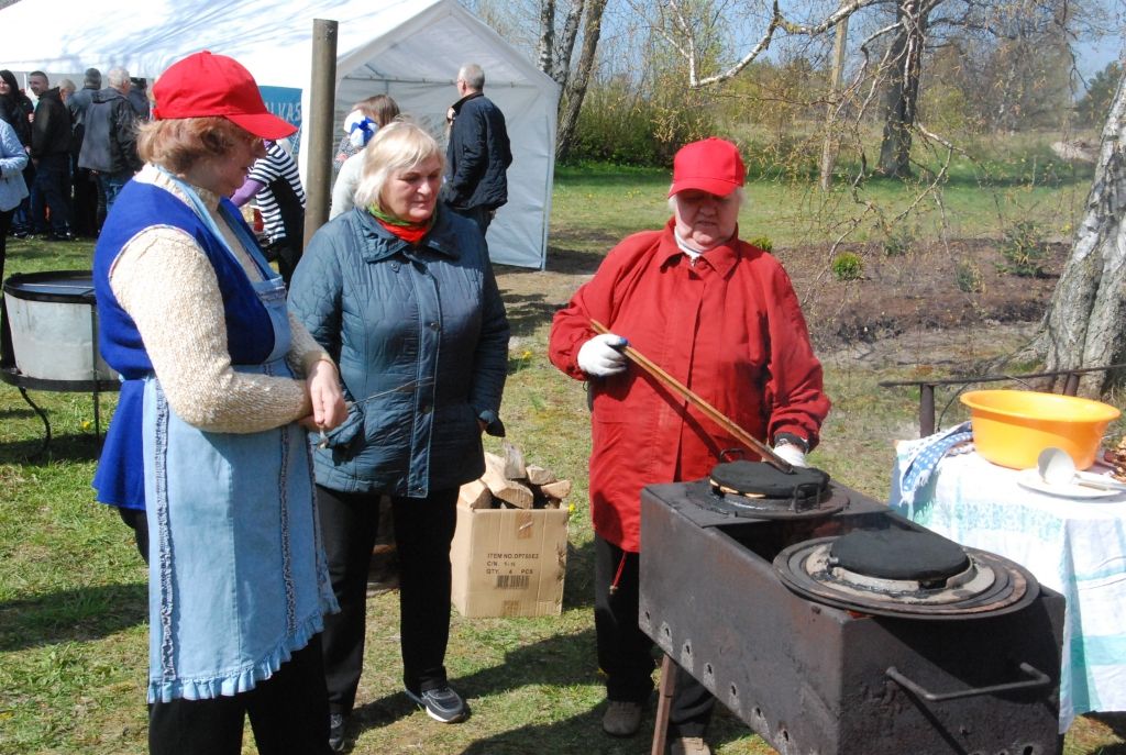 FOTO: Jūrmalciema Reņģu svētki fotogrāfijās