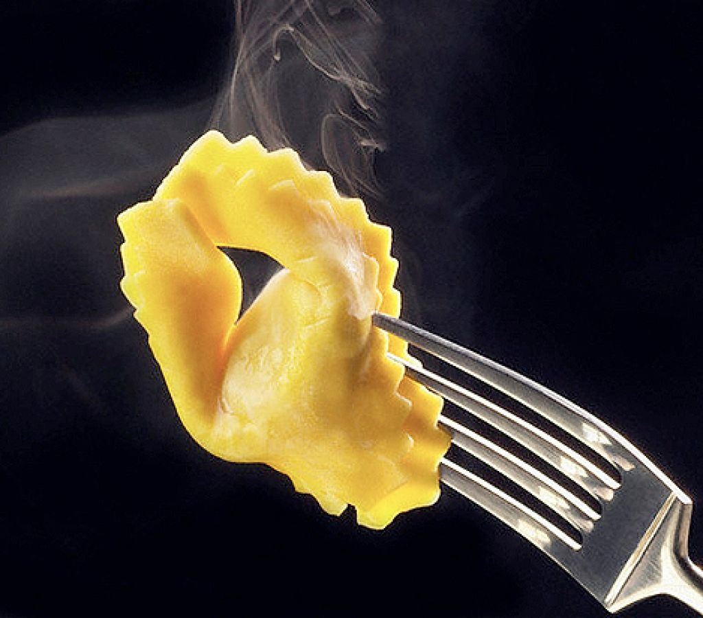 Ravioli ar sparģeļiem un riekstiem