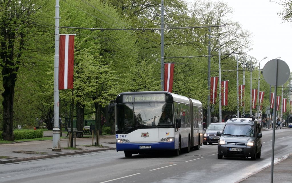 Trešdien sabiedriskais transports Rīgā kursēs pēc brīvdienu grafika; izmaiņas arī maršrutos