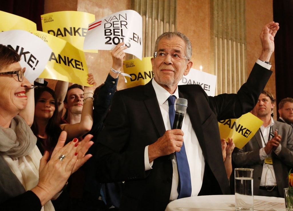 Austrijas prezidenta vēlēšanās uzvarējis "zaļo" kandidāts Bellens
