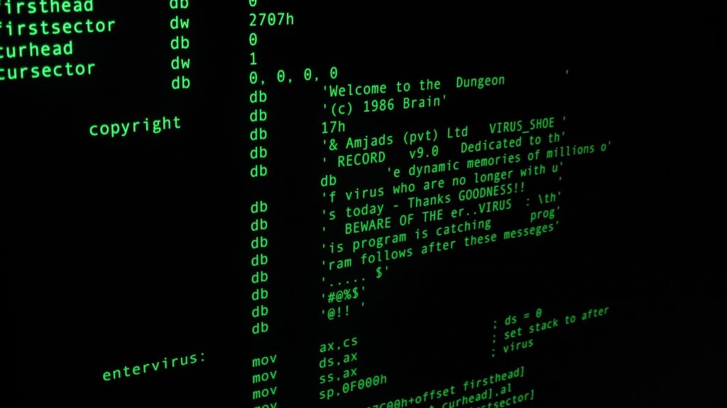 Ziemeļkoreju tur aizdomās par naudas zagšanu no ārvalstu bankām