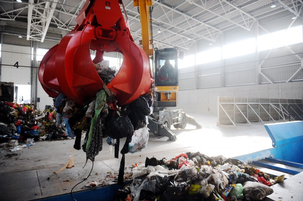 Atkritumu apglabāšanas tarifā plāno iekļaut izmaksas par attīstību un pētniecību