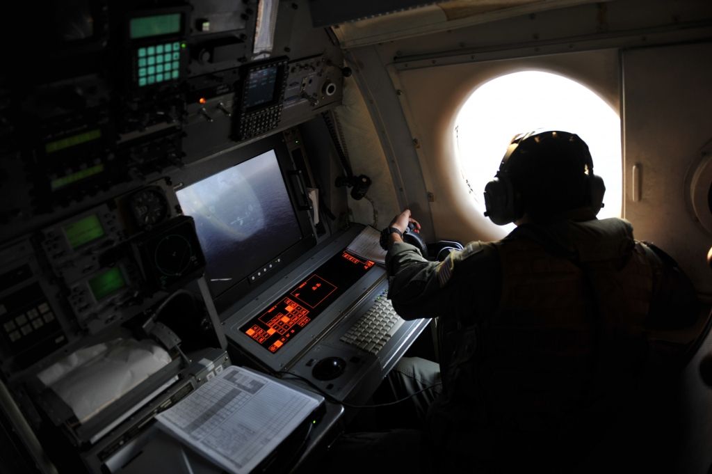 Vidusjūrā uztverts signāls, kas varētu būt no EgyptAir lainera melnās kastes