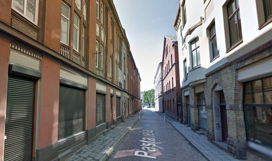 Pasta iela Liepājā kļūst par gājēju ielu; auto jāievēro satiksmes ierobežojumi