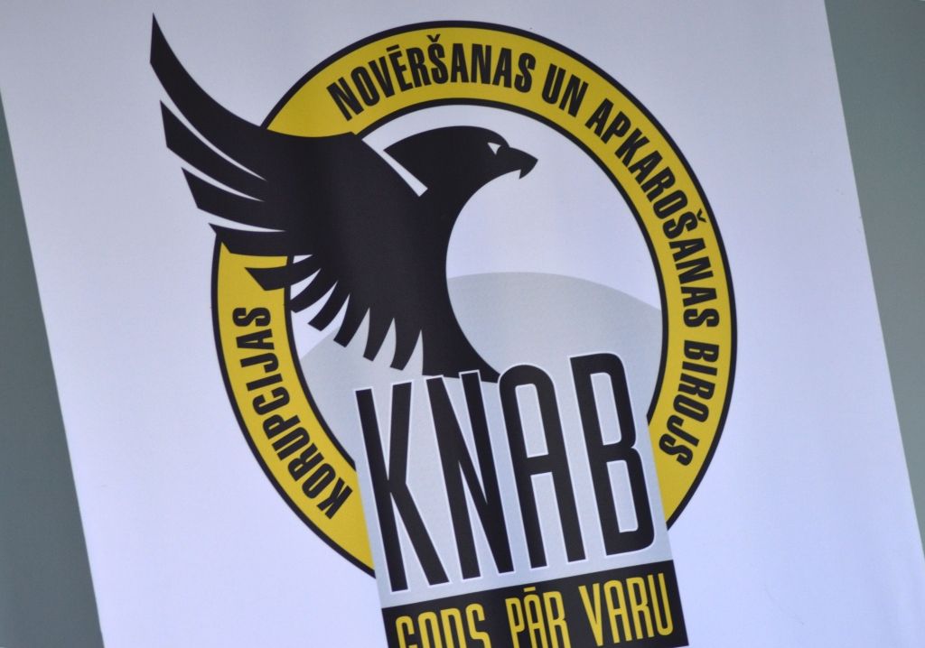 KNAB veic strukturālas reformas; likvidē vairākas amata vietas un vienu nodaļu, vietā izveidojot citu