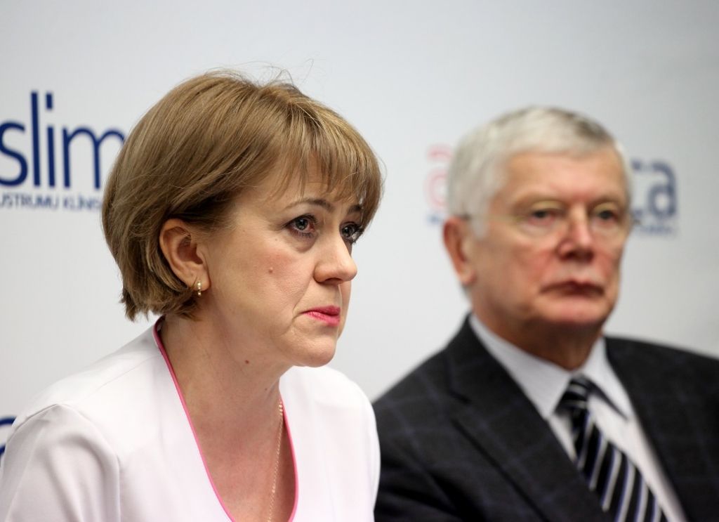 Premjers aptur Austrumu slimnīcas vadības atstādināšanu (papildināts 16:46)