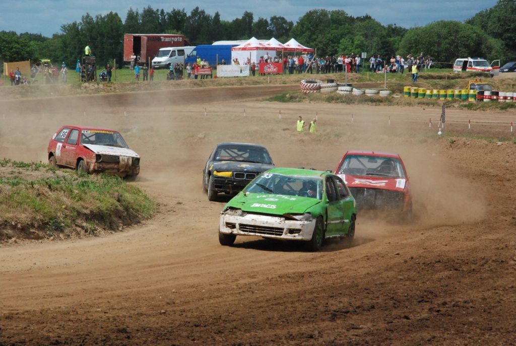 Vecpils folkreisam piesakās rekordskaits braucēju