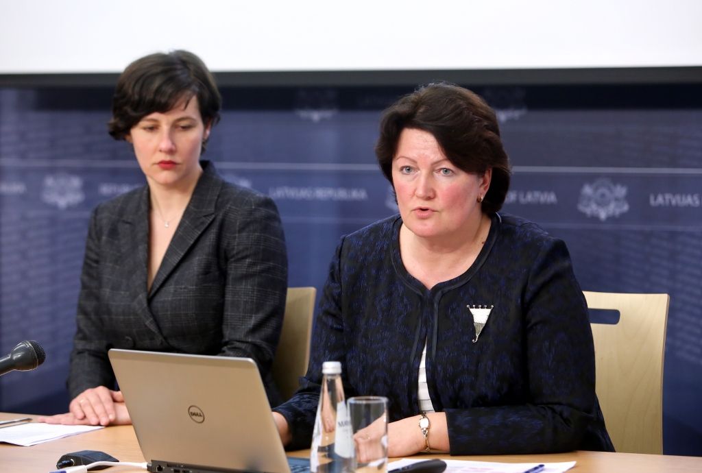 Divu valdības partiju strīdi neaizkavē VID reorganizāciju