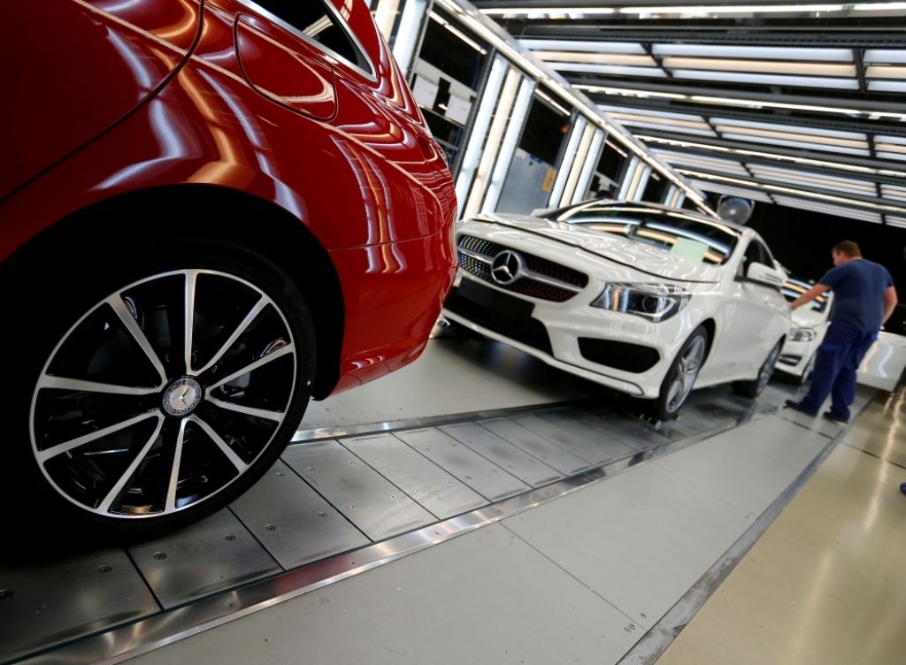 Daimler vēlas Krievijā būvēt rūpnīcu