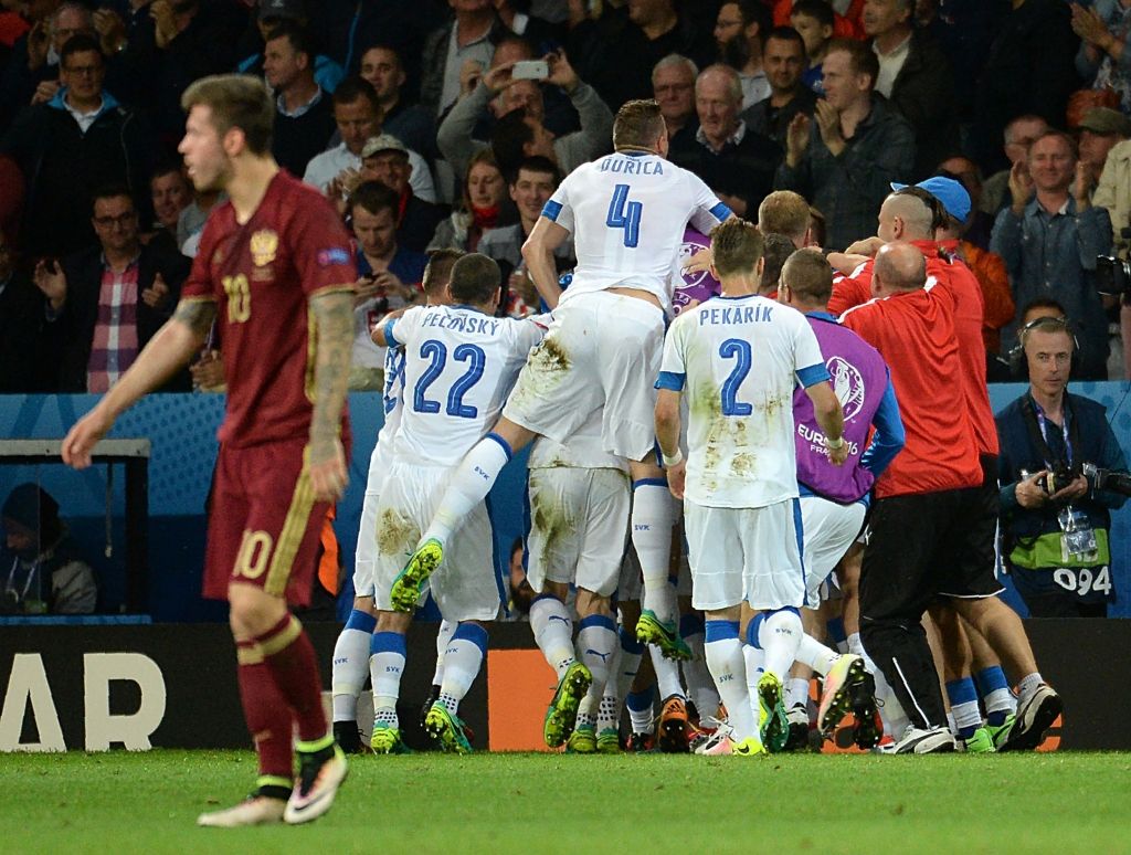 Slovākijas izlase smagā cīņā sagādā zaudējumu Krievijai