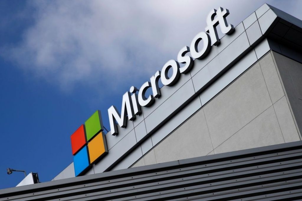 Microsoft lēmums izbrīna
