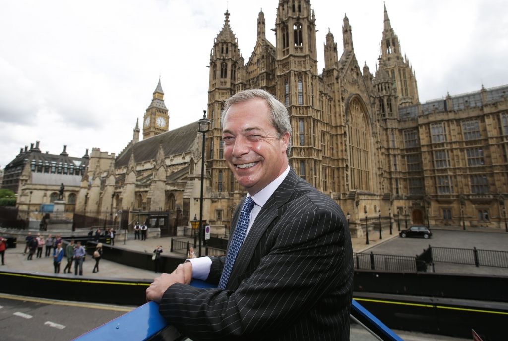 EP deputāts piedāvā Farāžam saderēt uz miljonu, ka Lielbritānija paliks ES