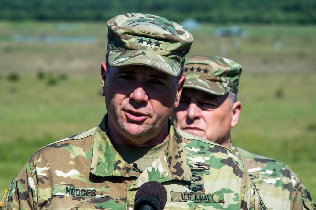 Ģenerālis: NATO vajadzīga "militārā Šengenas zona"