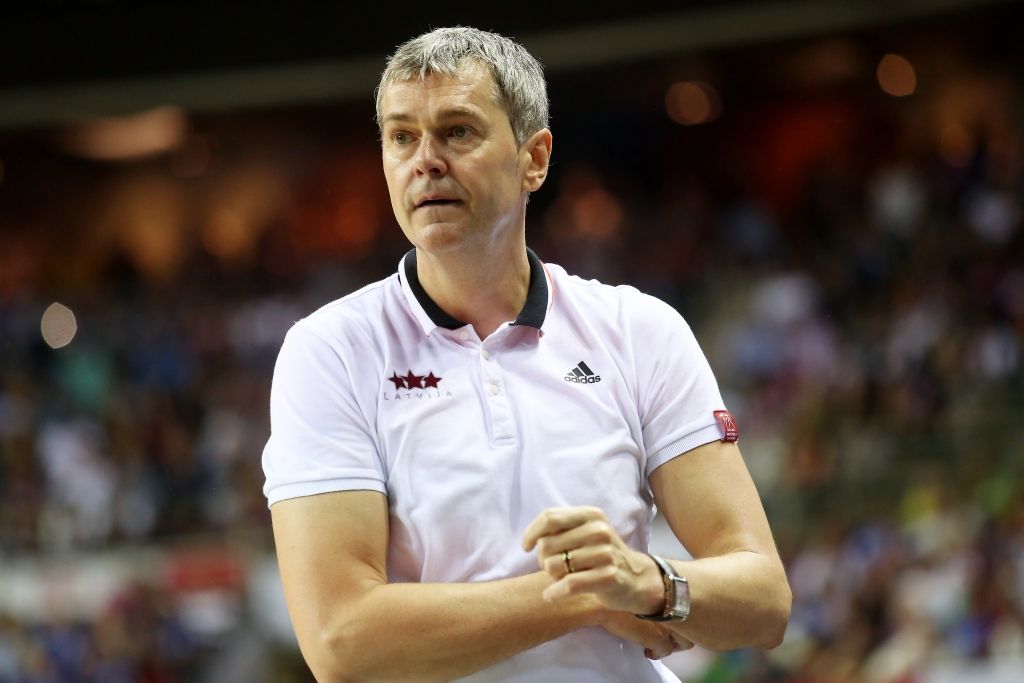 Bagatskis Blata piedāvājuma dēļ "atteicis daudziem"