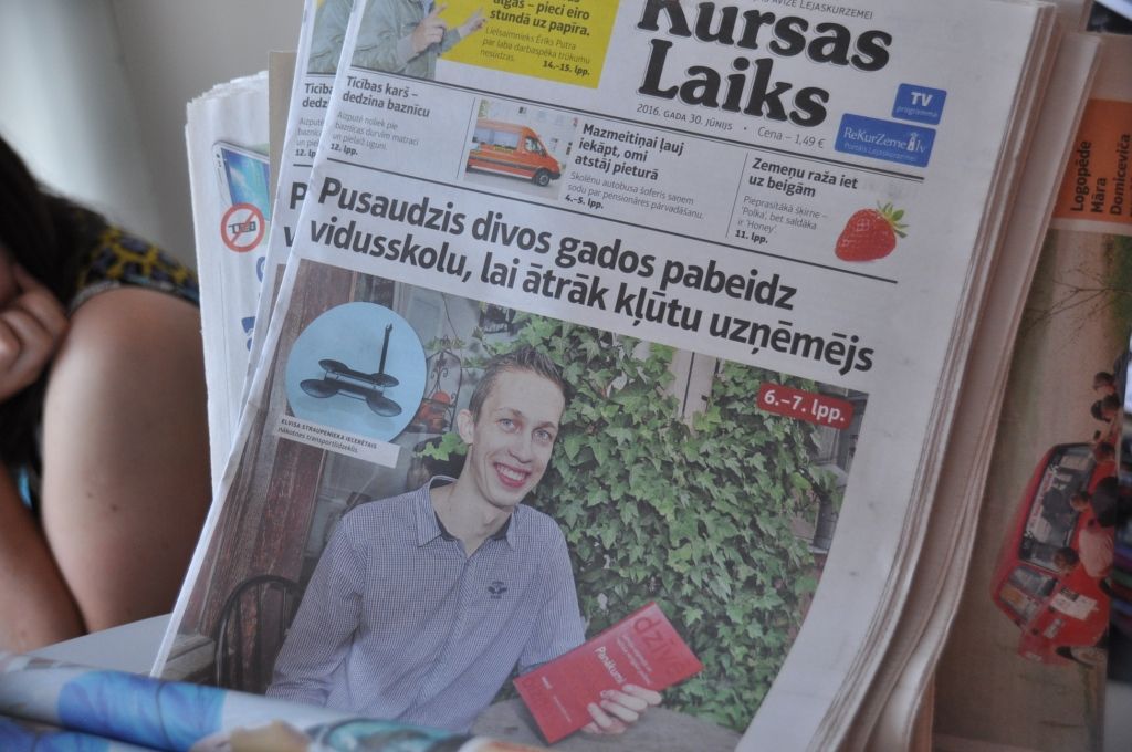 Lasītāji saņem jauno "Kursas Laiku"