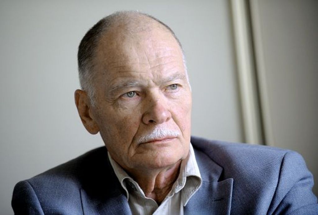 "Lāča pakalpojumu" varā