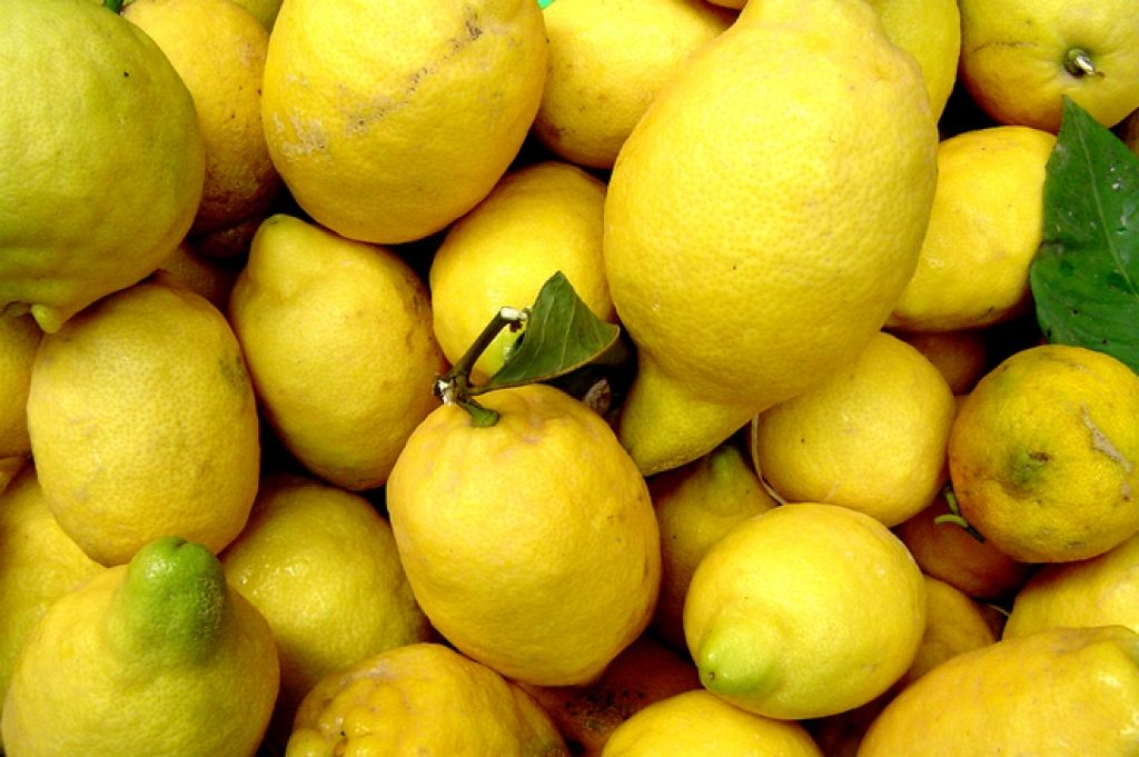 Gada laikā cenas visvairāk augušas citrusaugļiem, kartupeļiem un šokolādei