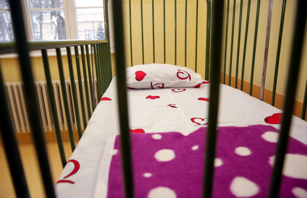 Izmeklēšanas rezultāti: Zīdainis Lizuma pagastā nemira vardarbīgā nāvē