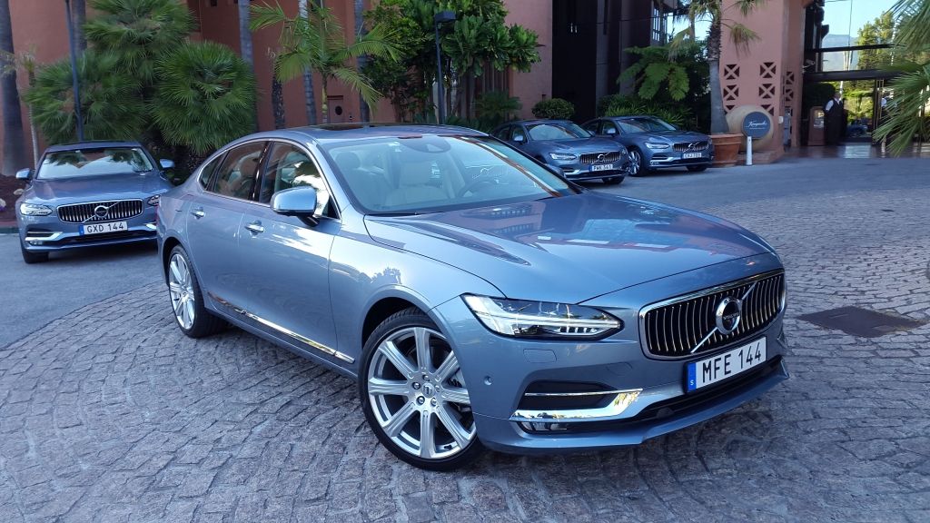 Volvo atgriežas limuzīnu saimē