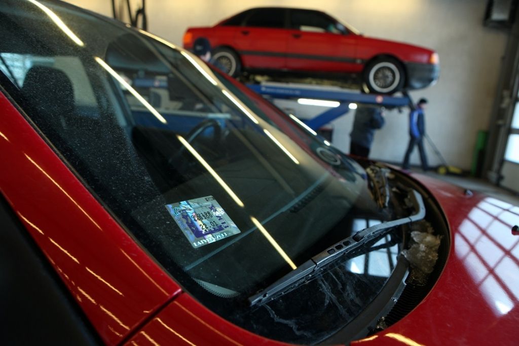 CSDD neatbalsta ideju par auto tehnisko apskati reizi divos gados