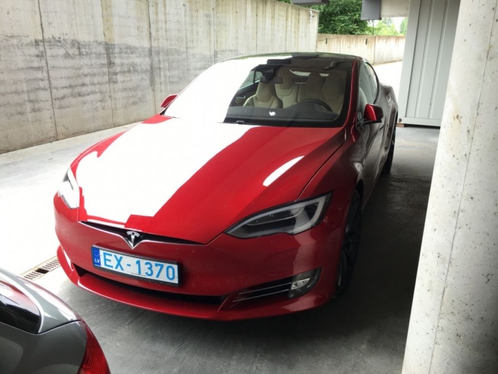 Papildināta galerija - Draugiem Group uzņēmums Mapon iegādājies 100 000 eiro vērtu Tesla elektromobili