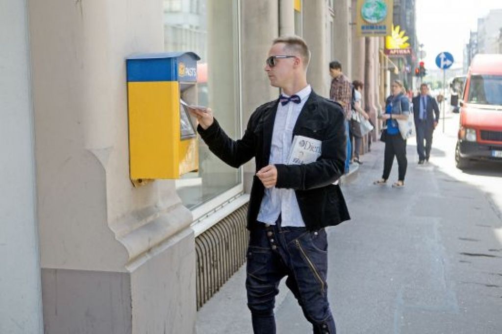 Joprojām arī papīra vēstules