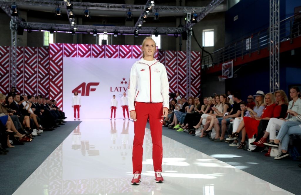 Pļauka atbalsta vietā jeb uz Eiropas čempionātu par savu naudu