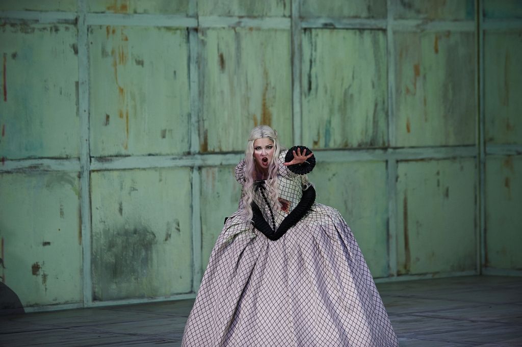 Opera Trubadūrs Berlīnē. Tevi pārdos kā lelli