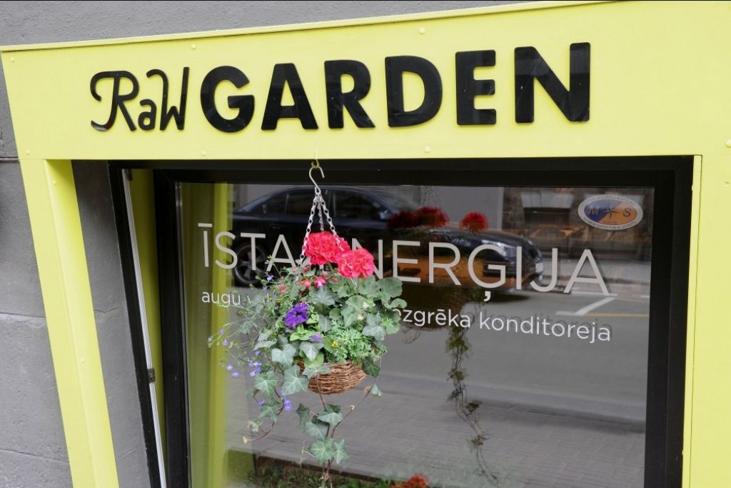 Naktī no restorāna Raw Garden nozagta nauda