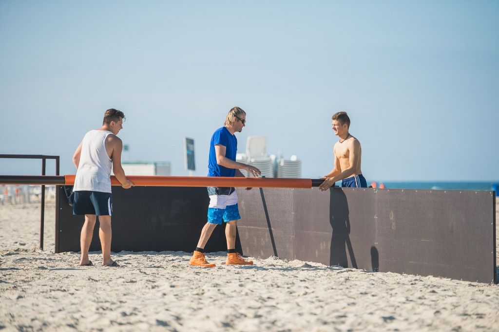 Liepājas pludmalē ierīko līnijbola laukumu 