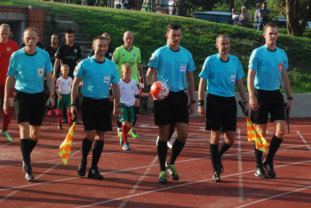 FOTO: ''Ventspils'' futbolisti spraigā Kurzemes derbijā uzvar ''Liepāju''