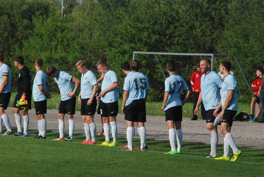 FOTO: "Grobiņas SC" futbolisti otrajā līgā uzvar "Nīcu"