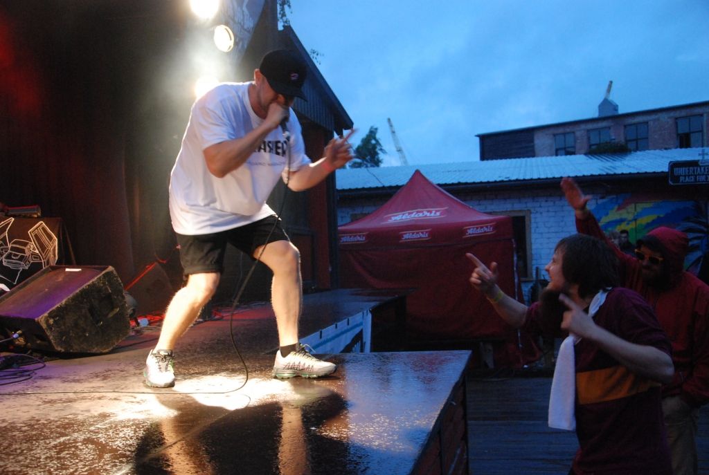 FOTO: "SkyForger" pieliek izteiksmīgu punktu festivālam "Fontaine Rock Festival" 