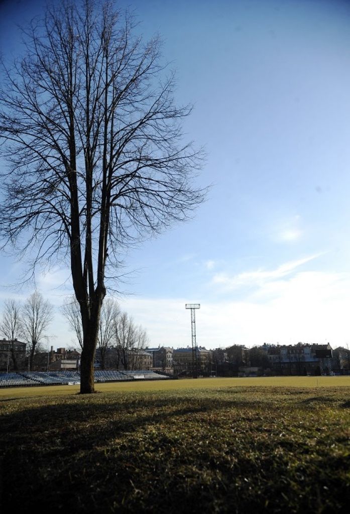 Futbola federācija pilnībā aptur sporta kompleksa Barona ielā rekonstrukciju