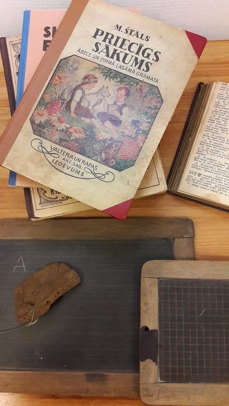 Liepājas muzejā varēs apskatīt 20. gadsimta skolas lietas 