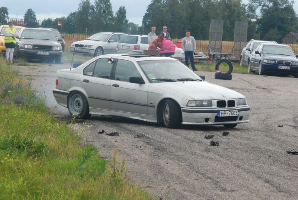 Noslēgsies autosprinta sacensības "EVE vasaras kauss 2016"