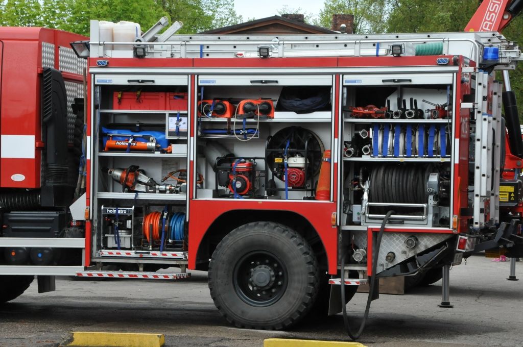 Liepājā, degot tvaika nosūcējam, ar dūmiem saindējas vīrietis