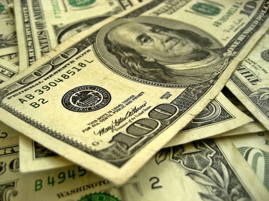 Kratīšanā pie Krievijas korupcijas apkarotāja atrasti 123 miljoni dolāru